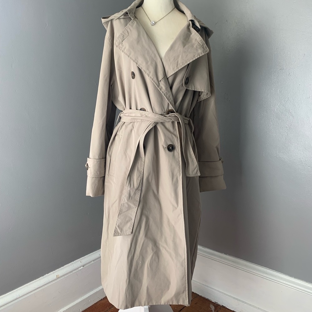 Fully-lined belted trench coat with hood. Double breasted. ONLY WORN ONCE